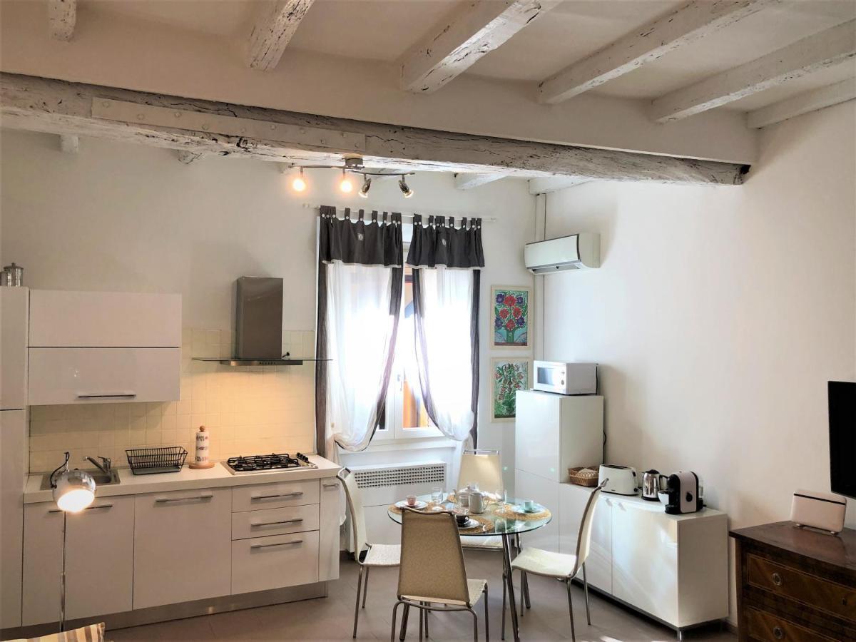 Studio Suite Trentasette Bologna Esterno foto